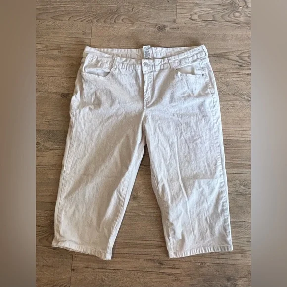 JMS Plus Size 22 White Capri Pockets - Picture 1 of 6